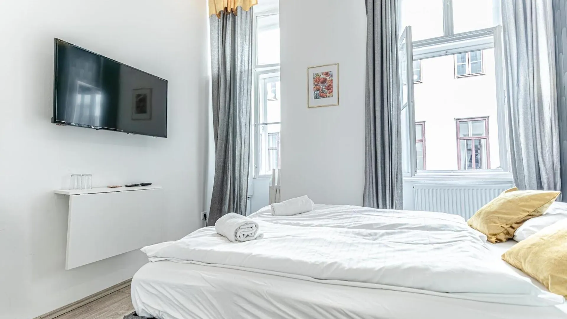 Shopping Paradise 9Br Complex Ideal For 22 People Vienna