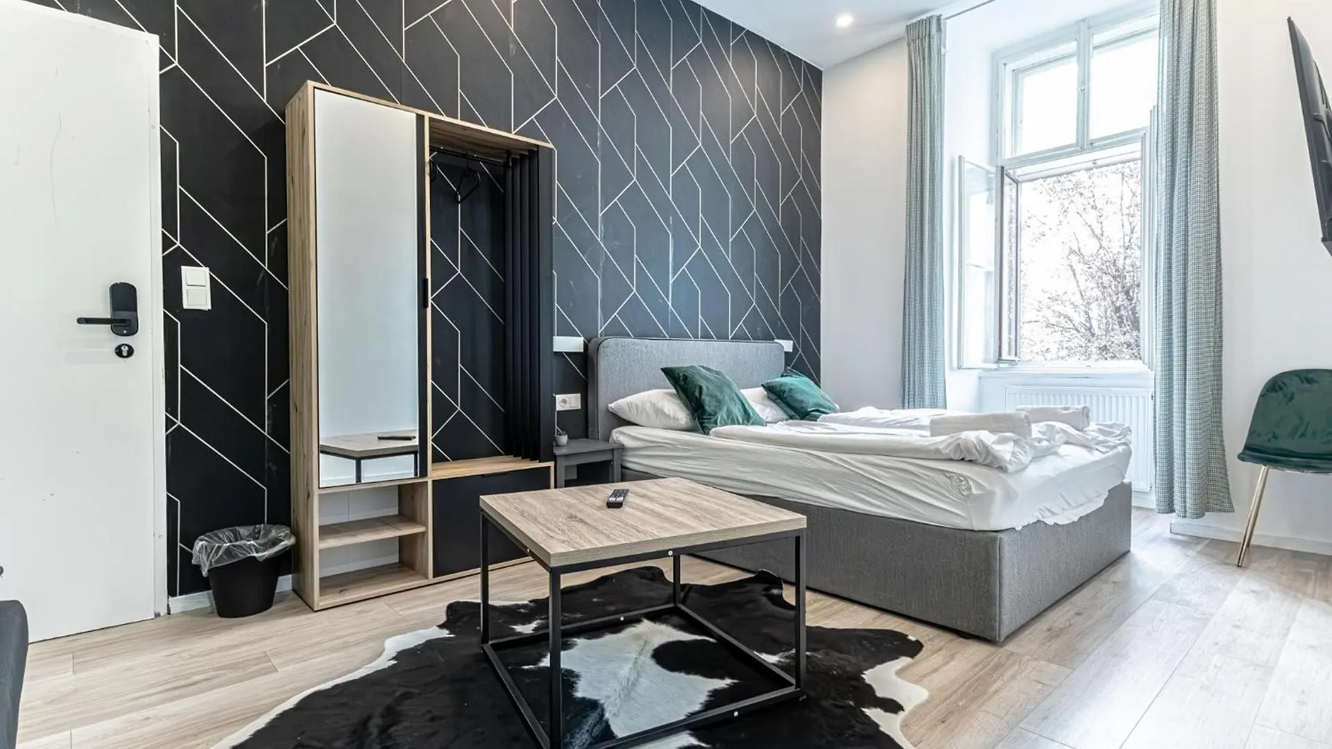 Shopping Paradise 9Br Complex Ideal For 22 People Vienna Apartment
