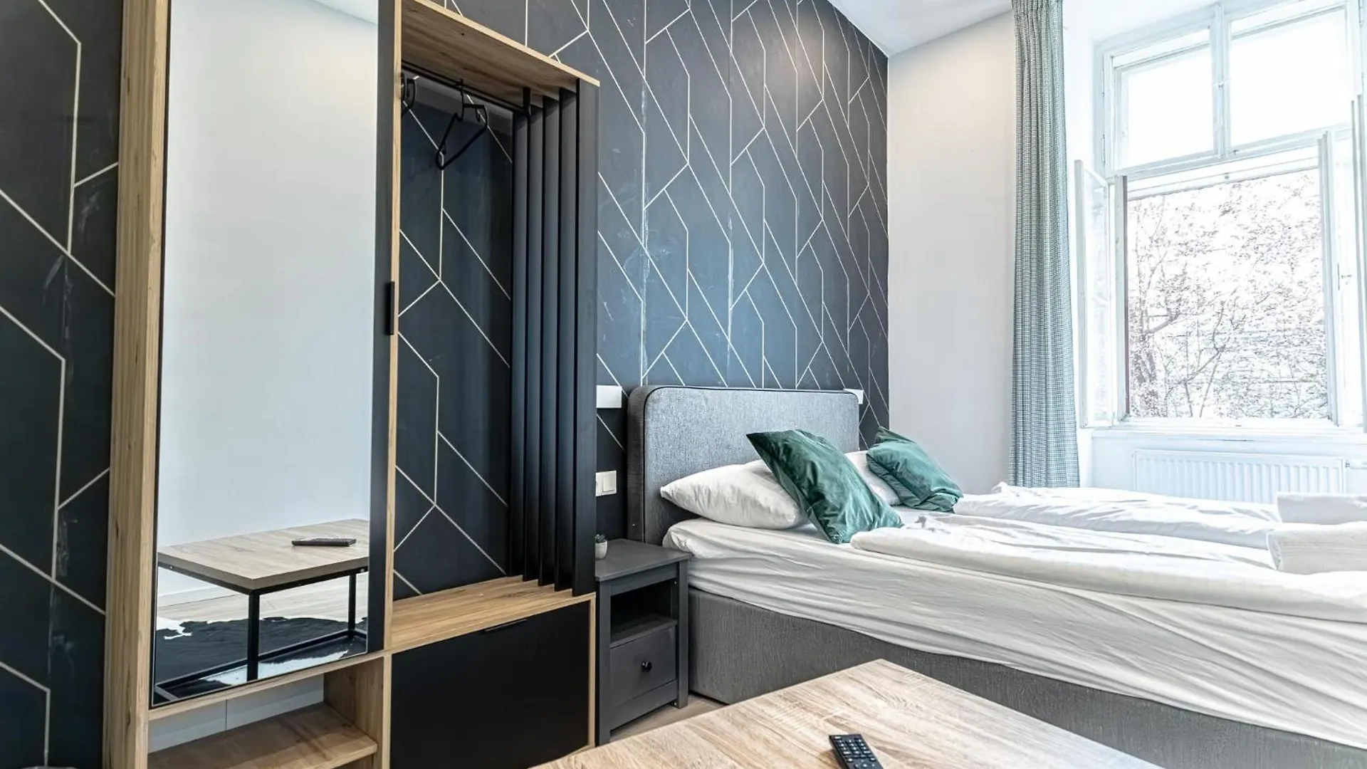 Apartman Shopping Paradise 9Br Complex Ideal For 22 People Bécs
