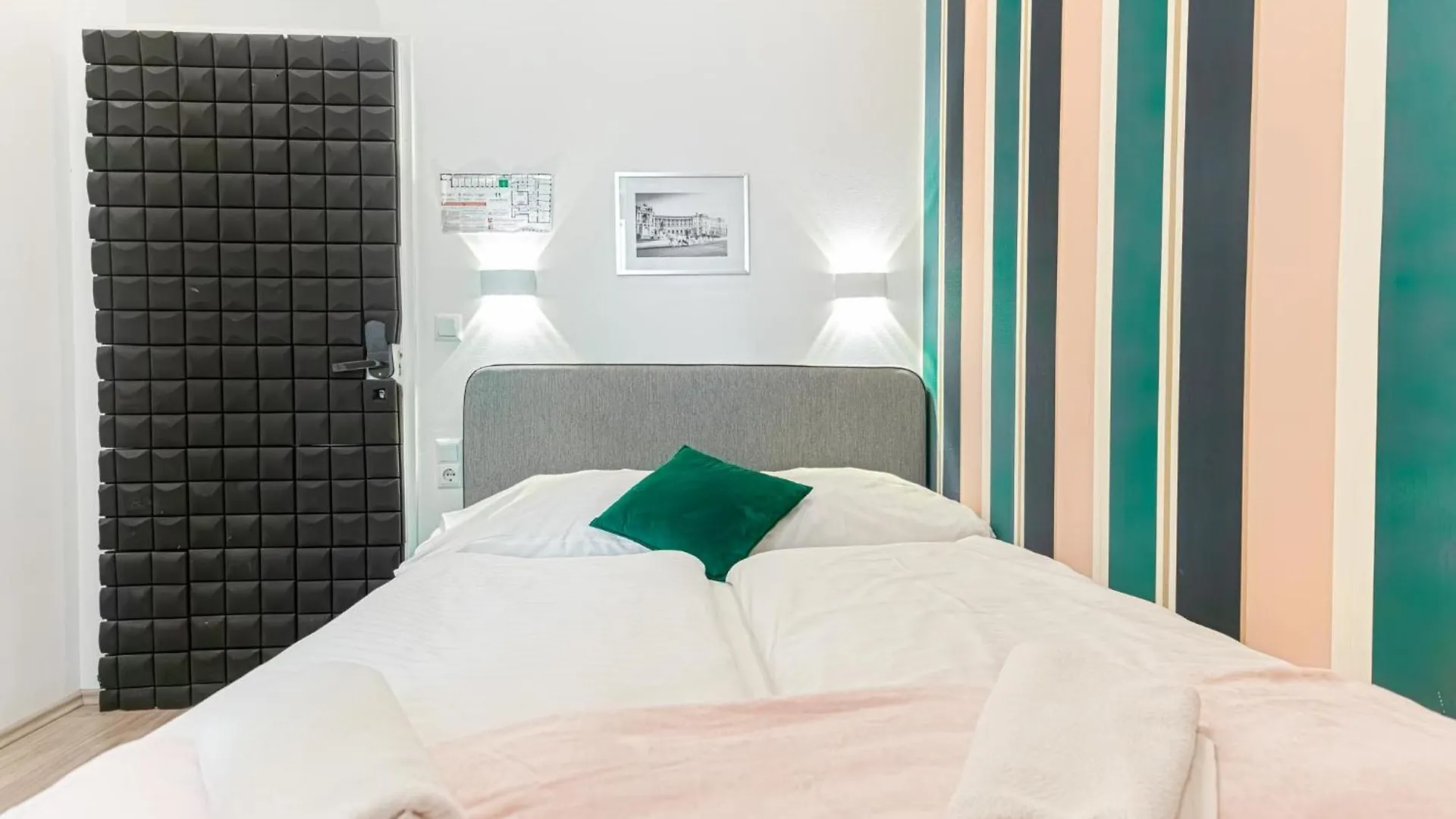 Apartman Shopping Paradise 9Br Complex Ideal For 22 People Bécs Ausztria